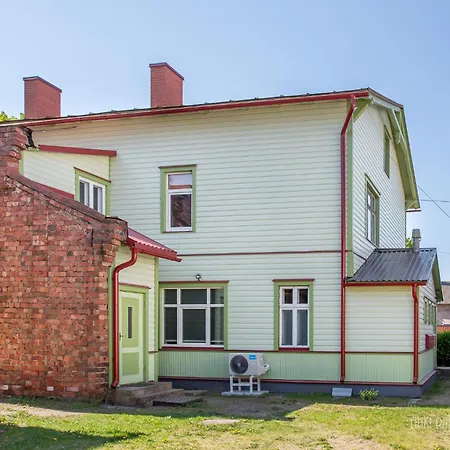 Liiva 11-3 Pesapaik, Free Parking 公寓